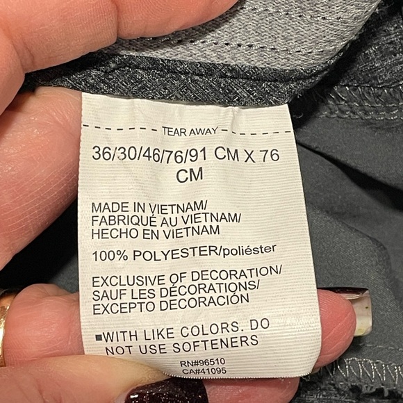 Under Armour Men's Sz 36x30 Showdown Tapered Golf Pants Athletic Black/Zinc Gray - Picture 9 of 12